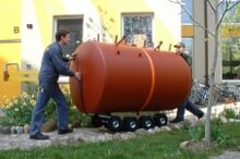 Mit dem Vielradwagen können Speicher über jedes Gelände transportiert werden